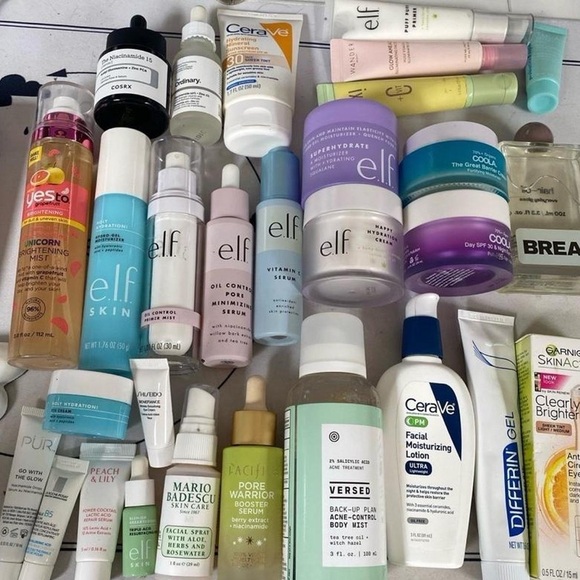 MYSTERY BEAUTY BOX - Picture 2 of 4